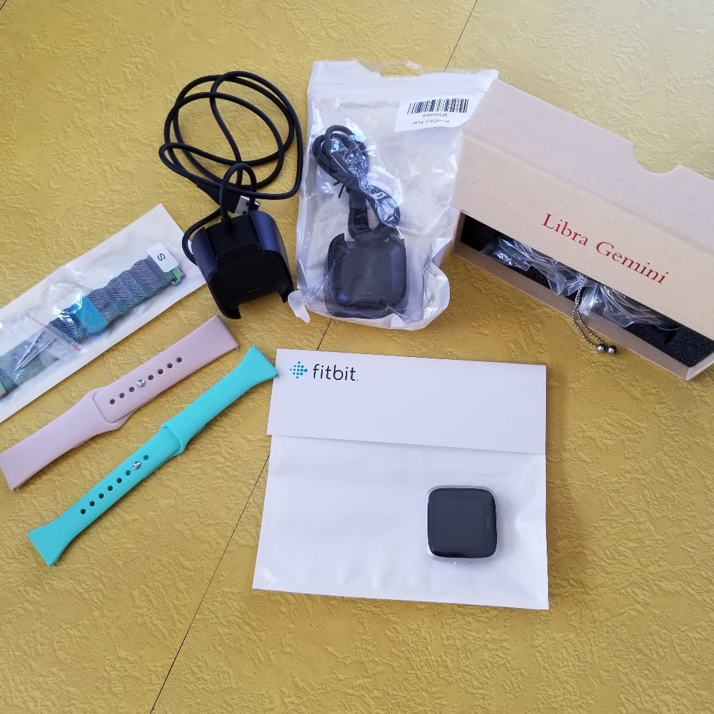 Brand new fitbit versa lite with bundle